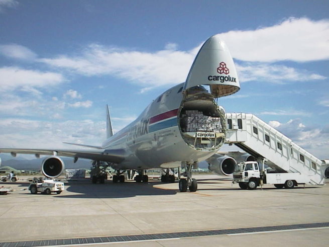 Boeing 747-400F cargo aircraft private aircraft for Bahamas charter