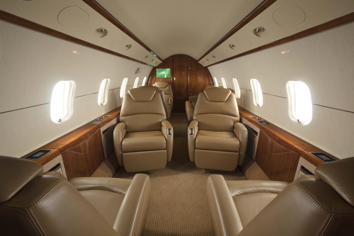 Challenger 300 cabin for Bahamas charter