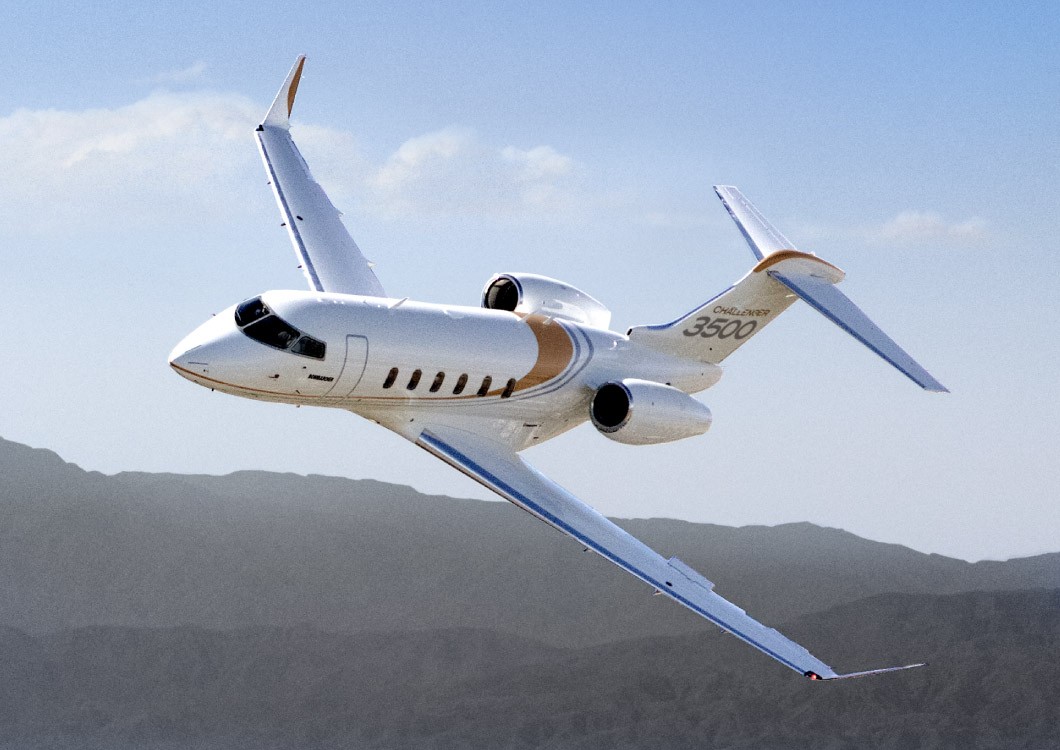 Bombardier Challenger 3500 super midsize jet for Bahamas charter